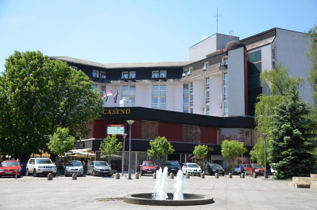 Hotel Bosna Banja Luka Exteriör bild